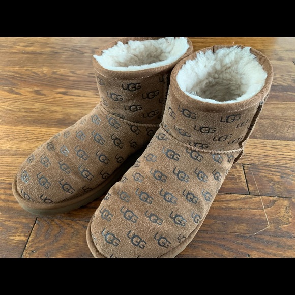 UGG Shoes - Ugg ankle boots